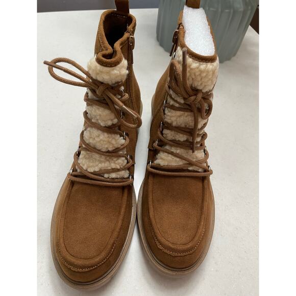 Women’s size 8.5 Sun and Stone boots - Picture 9 of 10